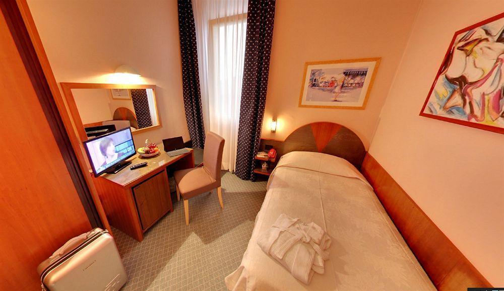 Hotel Rosa Абано Терме Екстериор снимка