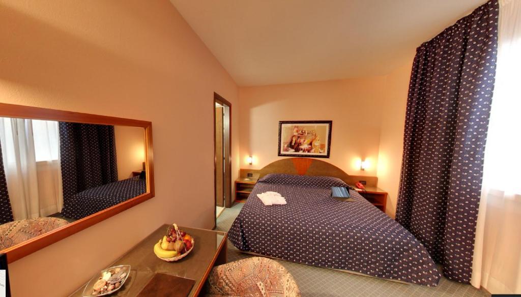 Hotel Rosa Абано Терме Стая снимка