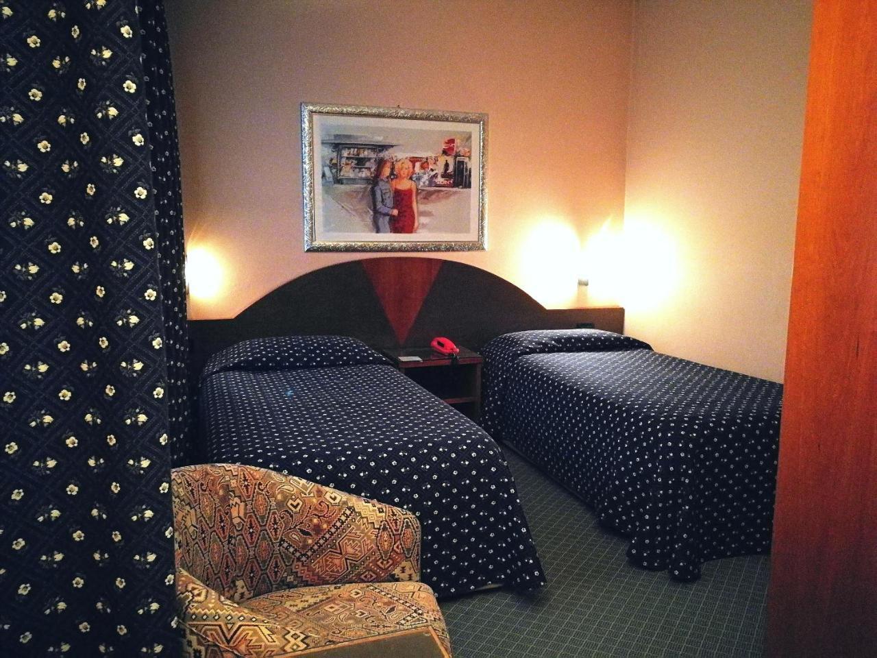 Hotel Rosa Абано Терме Стая снимка